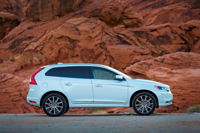 2016 Volvo XC60 Wallpapers