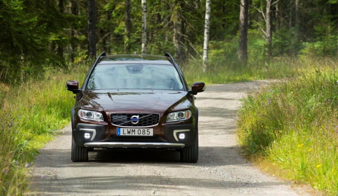 2016 Volvo XC70 Wallpapers