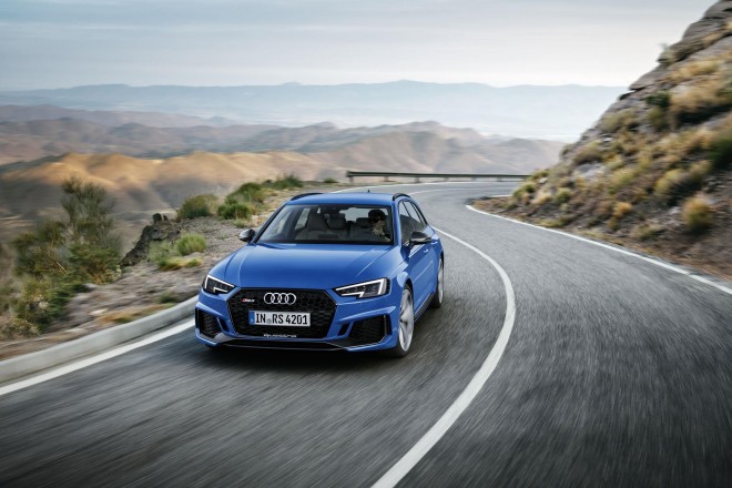 2017 Audi RS 4 Avant Wallpapers