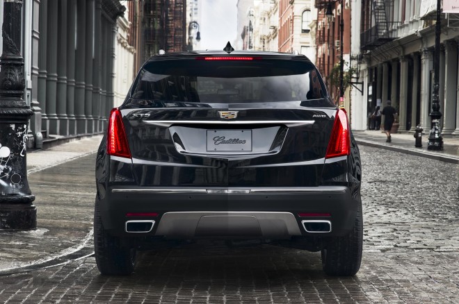 2017 Cadillac XT5 Wallpapers