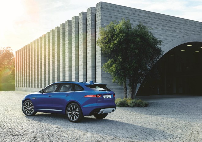 2017 Jaguar F-Pace Wallpapers