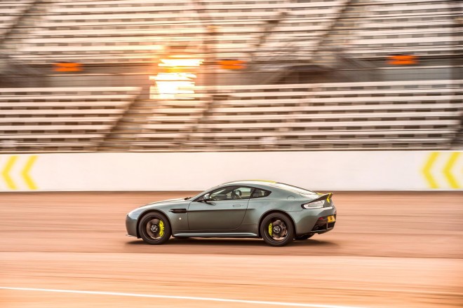 2018 Aston Martin Vantage AMR Wallpapers