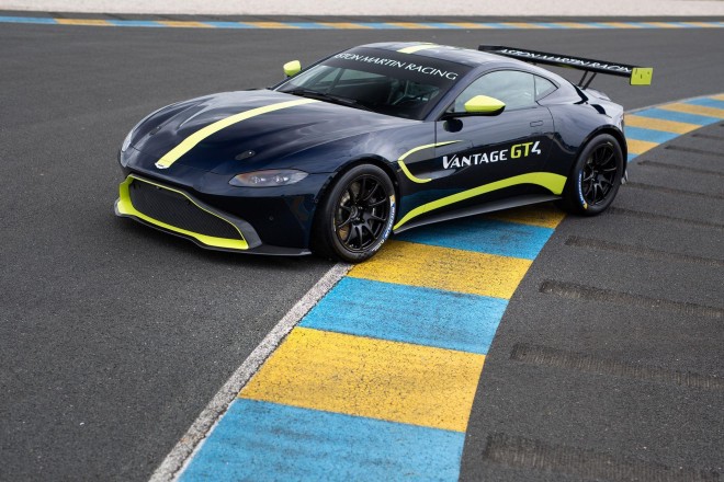 2018 Aston Martin Vantage GT4 Wallpapers