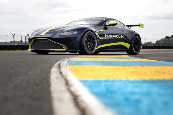 2018 Aston Martin Vantage GT4 Wallpapers