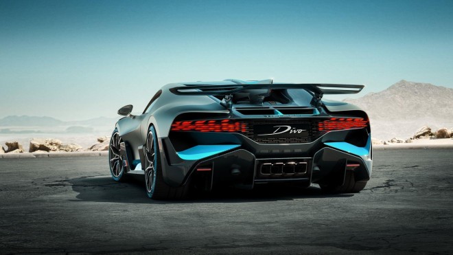 2018 Bugatti Divo Wallpapers