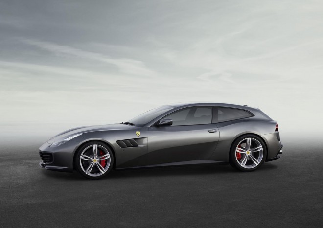 2018 Ferrari GTC4Lusso Wallpapers