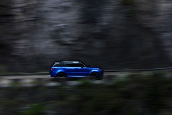 2018 Land Rover Range Rover SVR Wallpapers