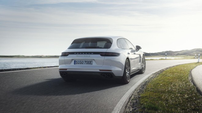 2018 Porsche Panamera Turbo S E-Hybrid Sport Turismo Wallpapers