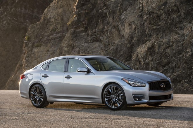 2019 Infiniti Q70 Wallpapers