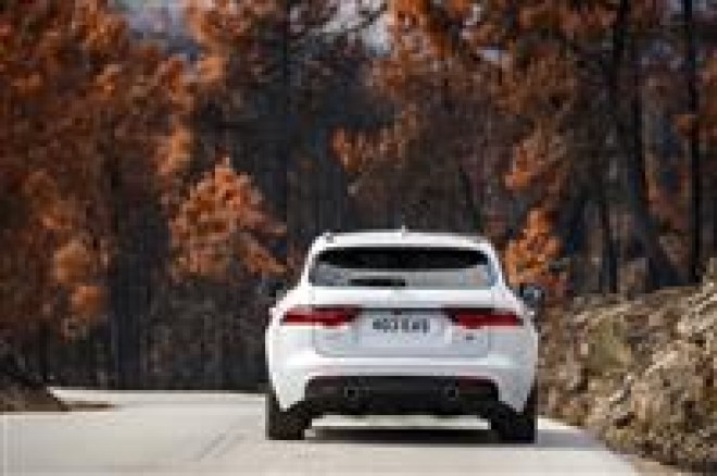 2019 Jaguar XF Wallpapers