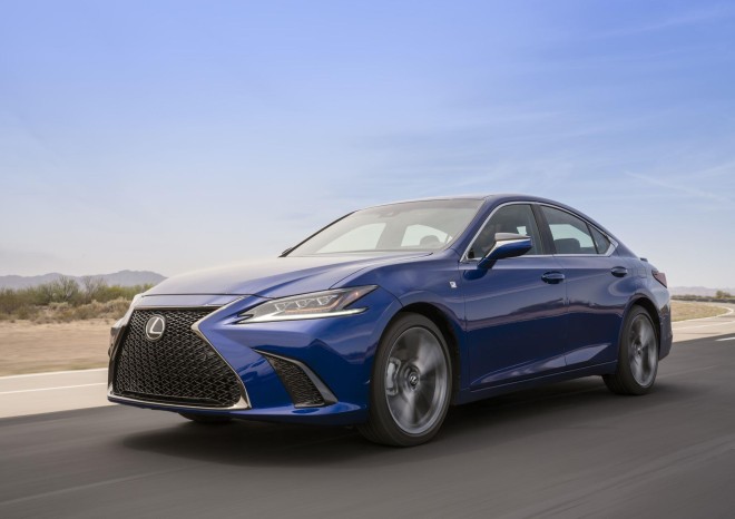 2019 Lexus ES Wallpapers