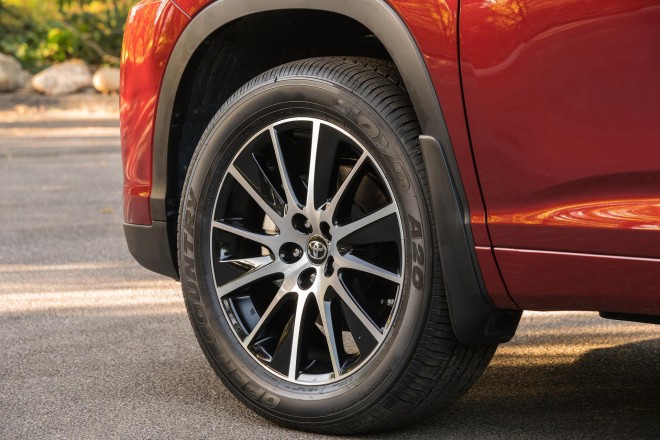 2019 Toyota Highlander Wallpapers