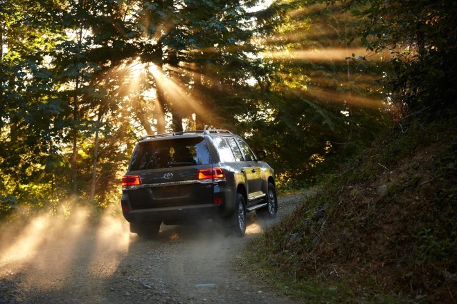 2019 Toyota Land Cruiser Wallpapers