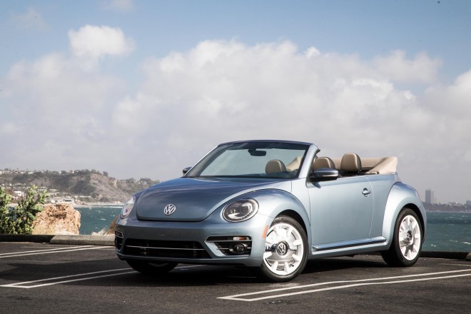 2019 Volkswagen Beetle Wallpapers