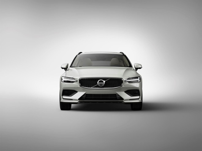 2019 Volvo V60 Wallpapers